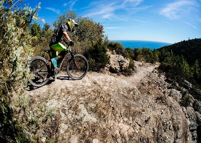 Village House With A Pool Magliolo